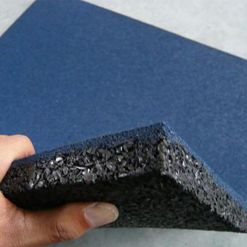 Rubber tile